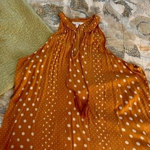 Darling polka dot summer top